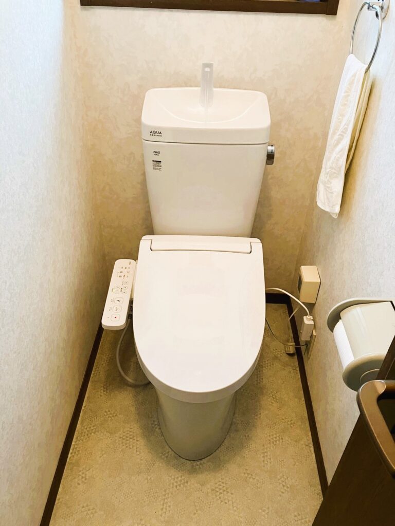 【お掃除らくらくフチレス便器】　 中津市　トイレリフォーム